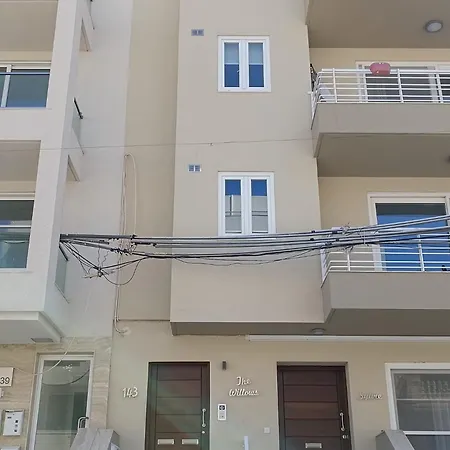 Spacious & Tastefully Furnished 3 Bedrooms Rcut1-1 Appartement *